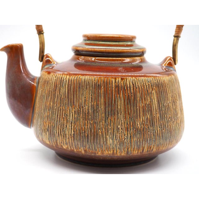 Mid-Century Modern Vintage Manilla Teapot by Svend Aage Jensen for Søholm Bornholm, Denmark, 1960s For Sale - Image 3 of 10