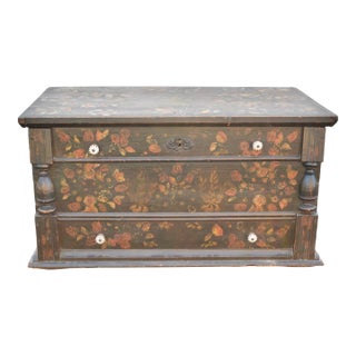 Pine Trunk or Blanket Chest in Original Decorative Paint For Sale