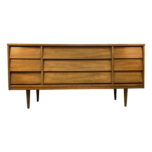 Vintage Nine Drawer Walnut Dresser by Dixie Furniture For Sale