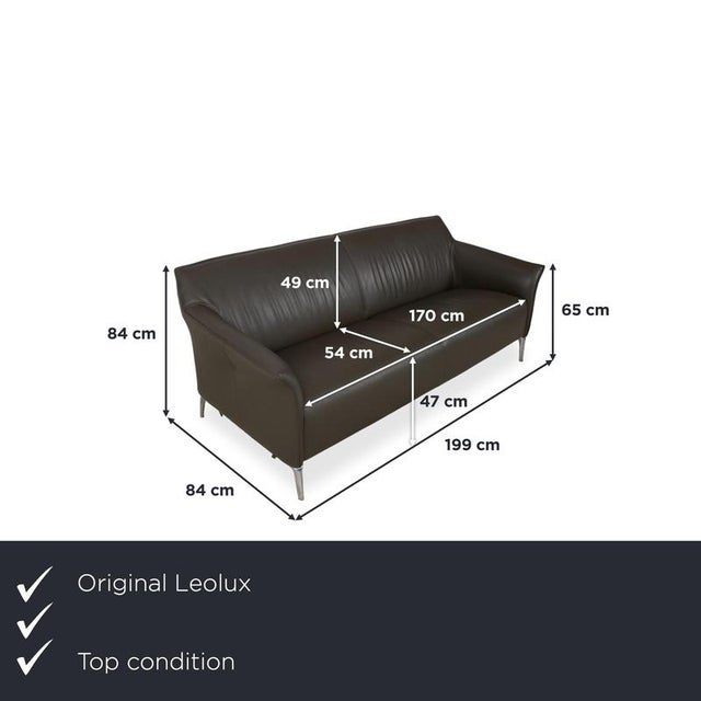 A refined design that embodies exceptional comfort—that's the concept behind the Mayon sofa by Leolux. German designer...