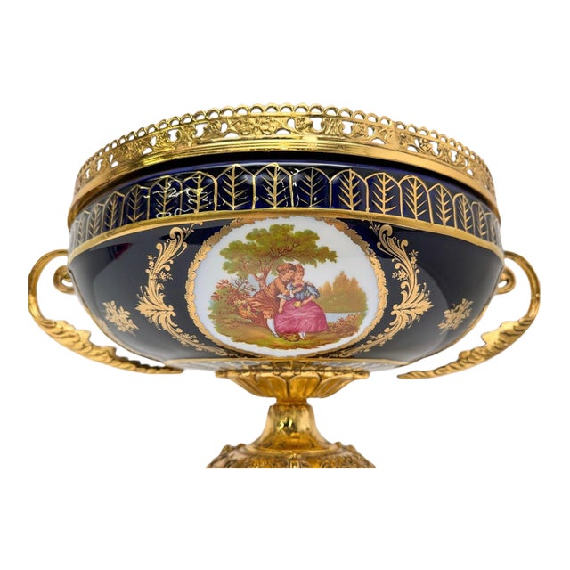 Antique French Style Porcelain & Gilt Bronze Centerpiece Bowl With Romantic Scene – Rococo Revival For Sale