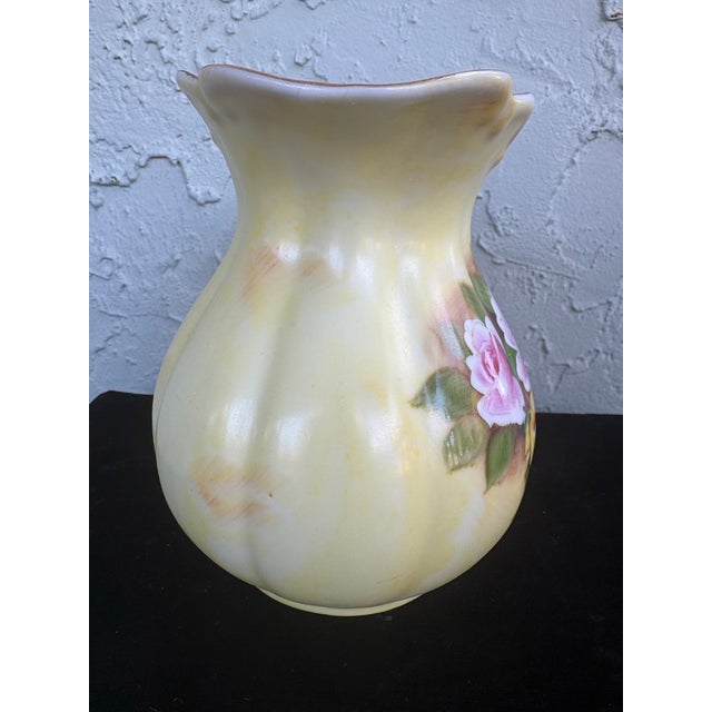 Vintage Hand-Painted Japanese Porcelain Pitcher & Basin Set With Gilt Scroll Handle – Yellow Rose Motif For Sale - Image 9 of 12