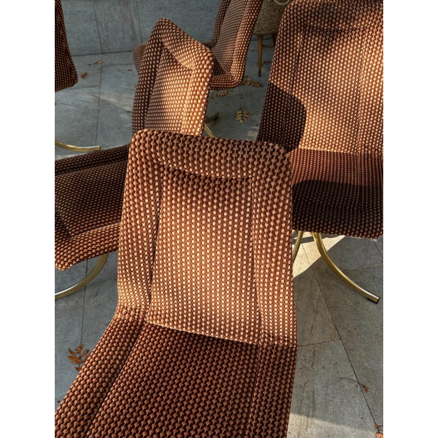 Mid-Century Modern Swivel Chairs in Velour Fabric, Italy, 1970s, Set of 4 For Sale - Image 3 of 9