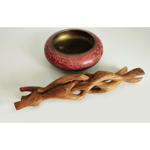 Indian Mid 20th Century Hand-Carved Interlocking Legs With Enameled Brass Bowl For Sale - Image 3 of 6