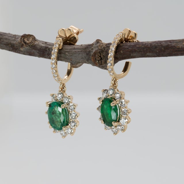 2020s 1.6Ct Emerald Earrings With Earth Mined Diamonds Accents: Solid 14k Gold, A Pair For Sale - Image 5 of 7