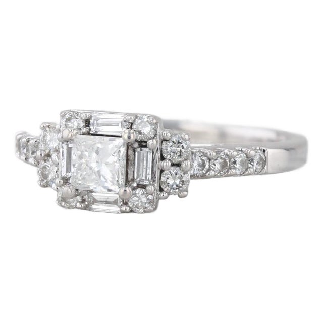 0.91ctw Princess Diamond Halo Engagement Ring 14k White Gold Size 7.75 For Sale