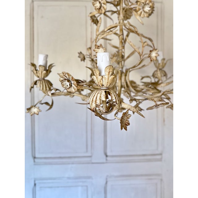 1970s Vintage Italian Floral Tole 5-Light Chandelier in Cream Painted Metal, 1960s For Sale - Image 5 of 12