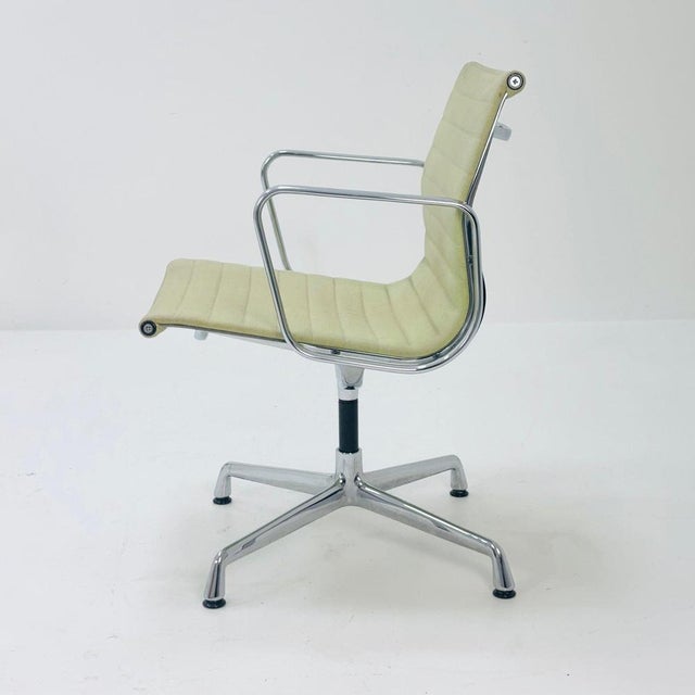 Swivel Office Armchair by Charles & Ray Eames for Herman Miller, 1970s For Sale - Image 5 of 11