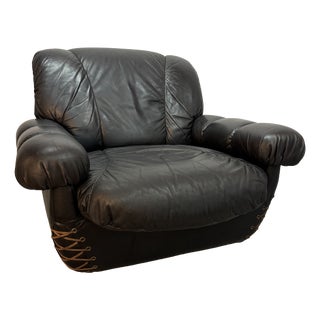 Large Italian Space Age Postmodern Black Leather Lounge Chair with Brass Buttons and Cord Lacing from Busnelli, 1970s For Sale