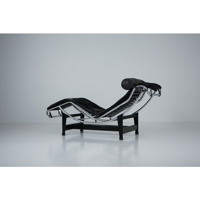 1970s LC4 Chaise Lounge by Le Corbusier and Pierre Jeanneret for Cassina, 1970s For Sale - Image 5 of 18
