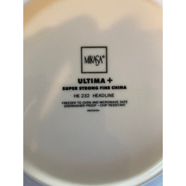 Mikasa 1980s Mikasa Ultima + Super Strong Fine China Set Hk 232 Headline - Set of 18 For Sale - Image 4 of 4