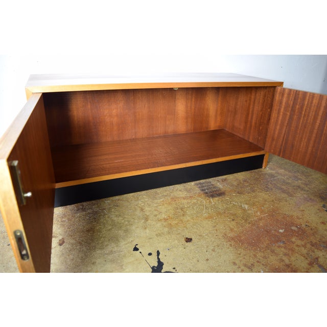 Vintage Chest of Drawers in Walnut, 1960s For Sale - Image 6 of 8