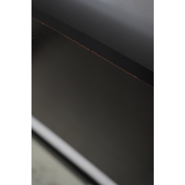 Stickley Black Pencil Point Queen Size Bed For Sale - Image 13 of 17