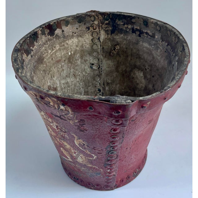 Animal Skin 19th-Century English Antique Georgian Red Leather Hand-Decorated Armorial Shield Fire Bucket For Sale - Image 7 of 9