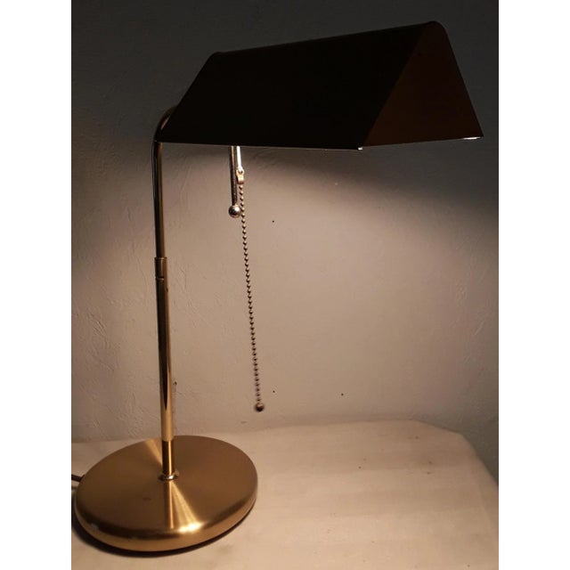 1980s Vintage Brass Colored Swiveling Table Lamp For Sale - Image 5 of 8