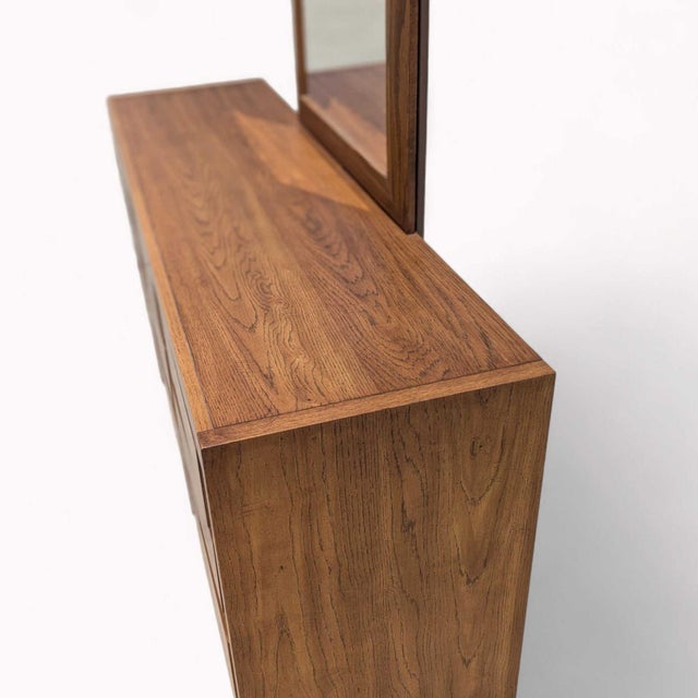 Mid-Century Huntley by Thomasville Walnut Dresser With Mirror, 1960s For Sale - Image 10 of 18