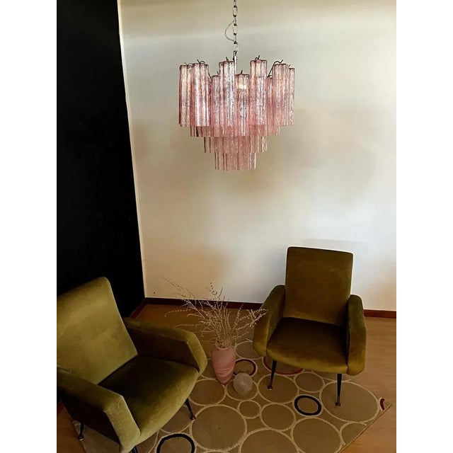 Italian vintage chandelier in Murano glass and nickel-plated metal structure. The armor polished nickel supports 36 large...