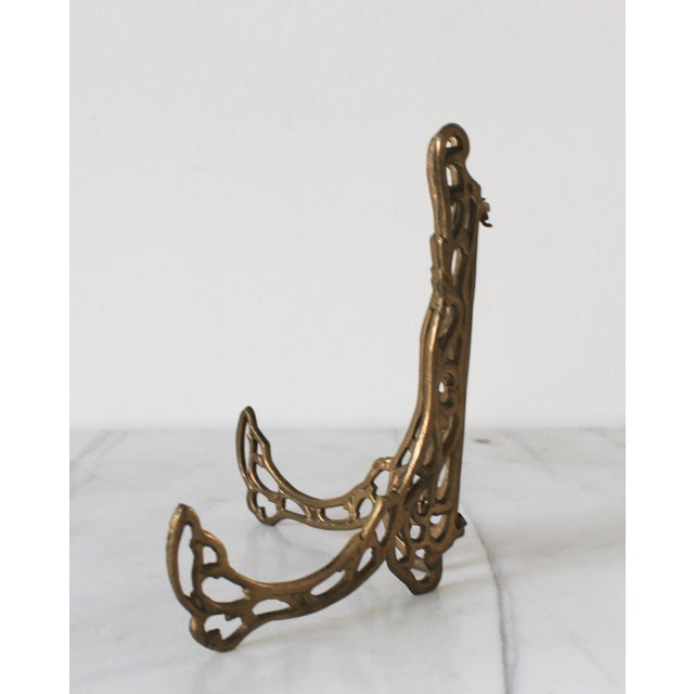 Mid-Century Modern Vintage Brass Easel Filigree Tabletop Picture or Plate Holder For Sale - Image 3 of 9