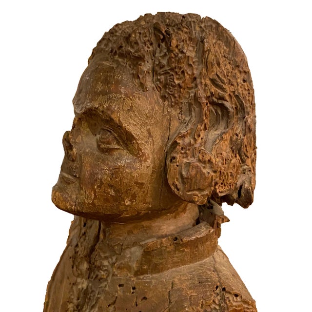 16th Century Carved Statue of a Man For Sale - Image 4 of 8