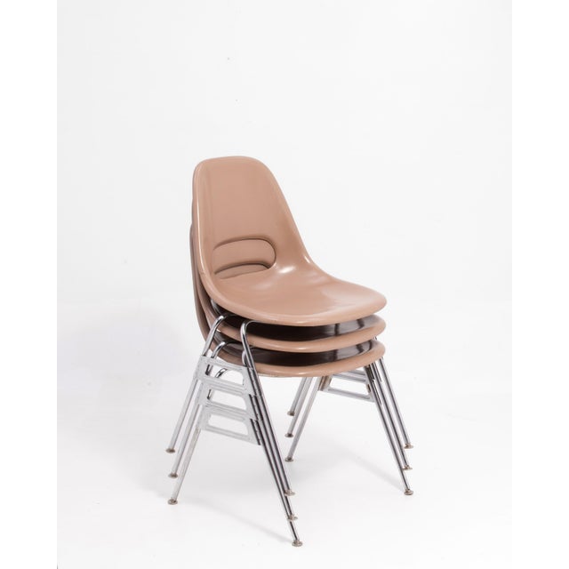 Krueger Metal Products Fiberglass Stacking Chairs Taupe Sand Tan a Set of Seven For Sale - Image 9 of 15