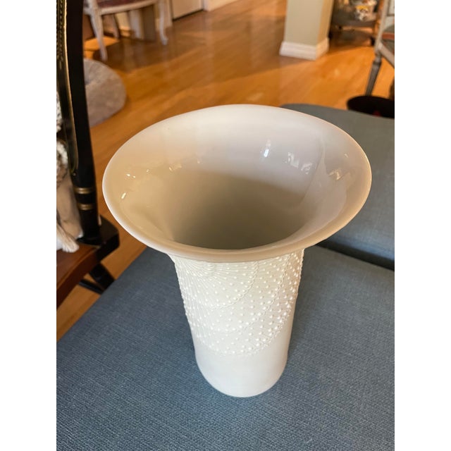 1970s A. K. Kaiser Original 1970s Op Art Biscuit Porcelain Vase For Sale - Image 5 of 8