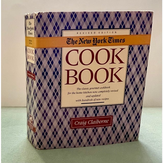 A cooking classic with delicious recipes ranging from basic to elaborate with clear and understandable instructions.