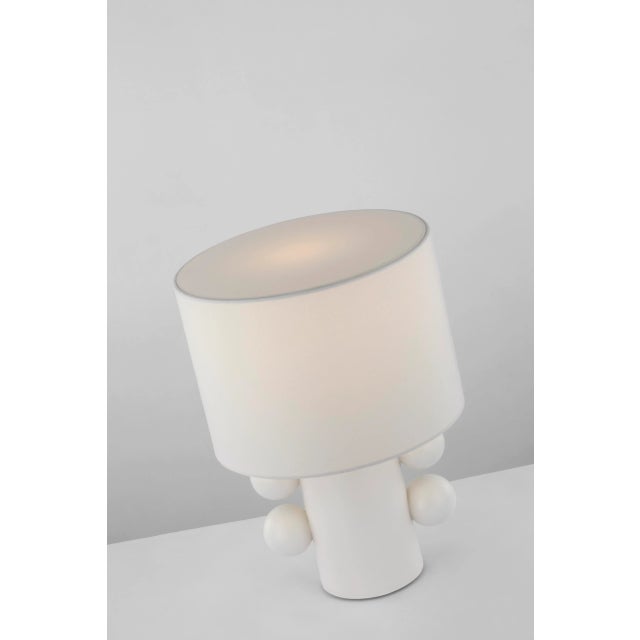 Visual Comfort Kelly Wearstler for Visual Comfort Signature Tiglia Low Table Lamp in Plaster White with Linen Shade For Sale - Image 4 of 5