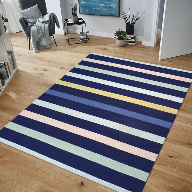 Textile Hampton Flatweave Blue Area Rug- 5' 0" X 8' 0" For Sale - Image 7 of 7