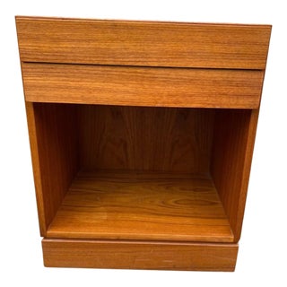 Mid 20th Century Danish Teak Nightstand Designed by Arne Wahl Iversen for Vinde Mobler. For Sale