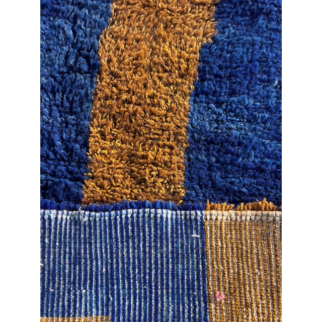 Moroccan Beni Ouarain Rug with Graphic Geometric Design, 1990 For Sale - Image 14 of 15