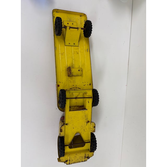 Vintage Wyandotte Chieftrain Lines Pressed Steel Cattle Ranch Toy Truck – 1950s For Sale - Image 11 of 12