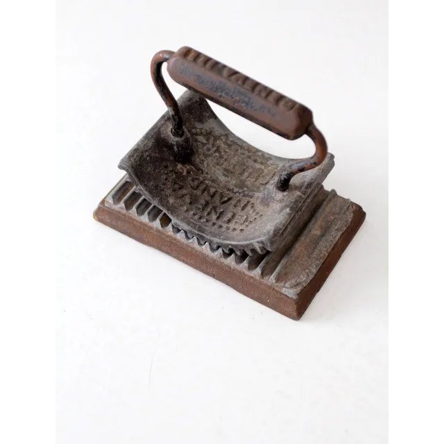 Brown Antique Geneva Hand Fluter Iron For Sale - Image 8 of 8