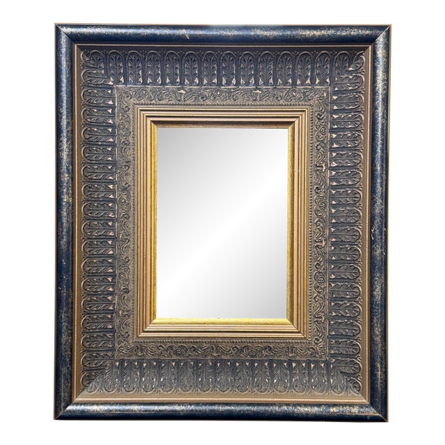 Vintage Traditional Baroque Ornate Wood Black & Gold Accent Wall Mirror For Sale