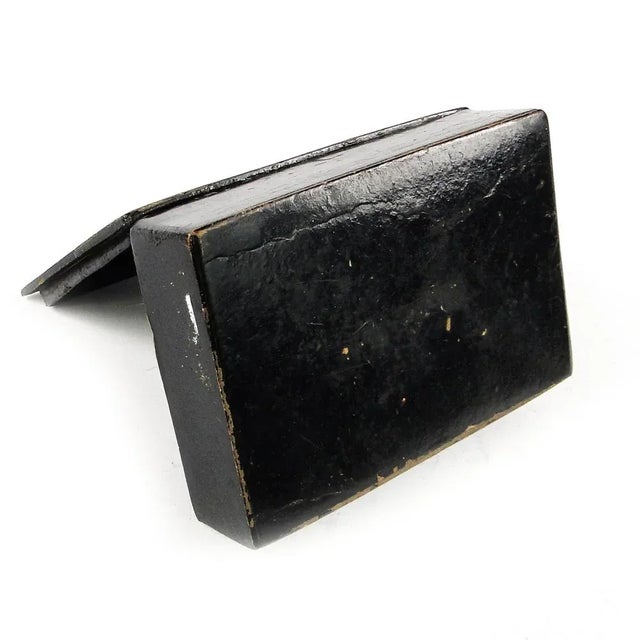 Japanese Lacquerware Box, 1920s, in Good conditions. Designed 1920 to 1949