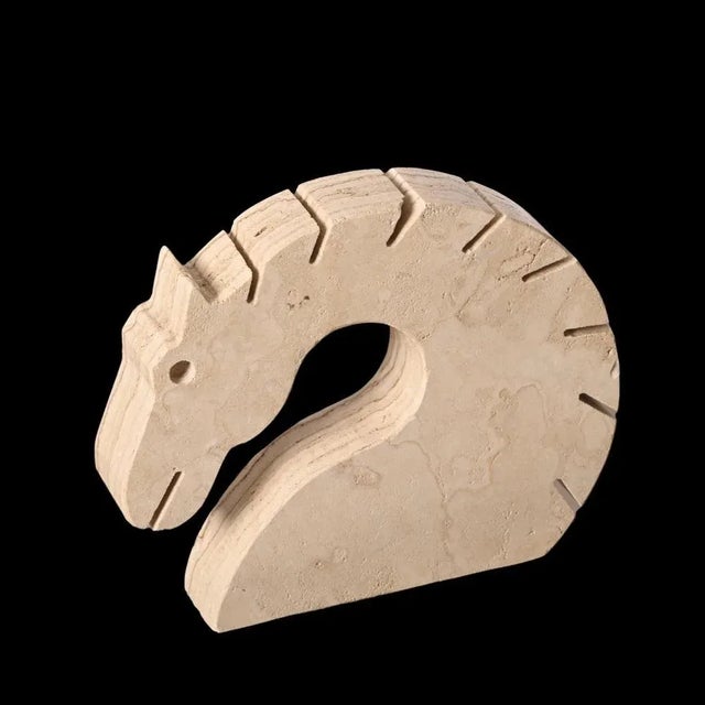 Mid-century horse sculpture made in Italy in Travertine Marble, by Fratelli Mannelli. marvelous piece to enrich an...