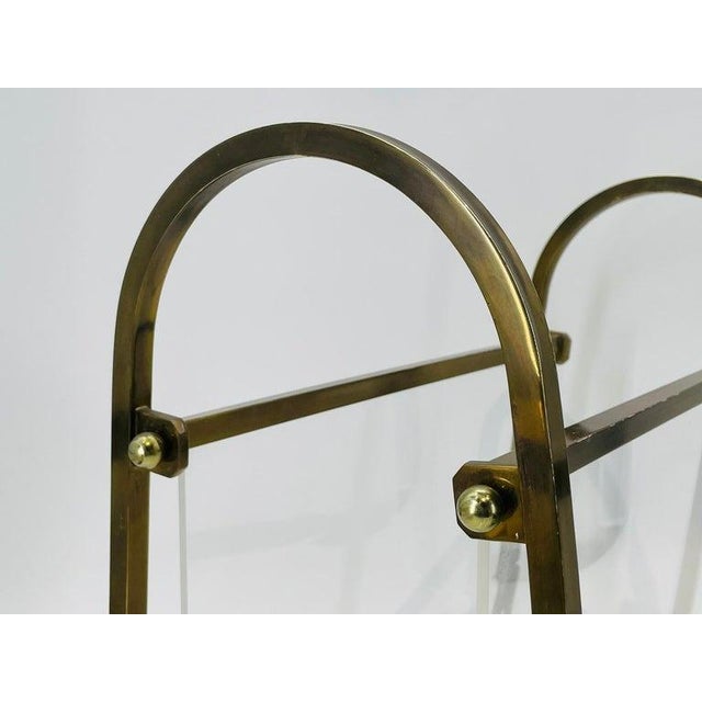 Brass & Lucite Magazine Holder by Charles Hollis Jones, Usa 1960's For Sale - Image 11 of 12