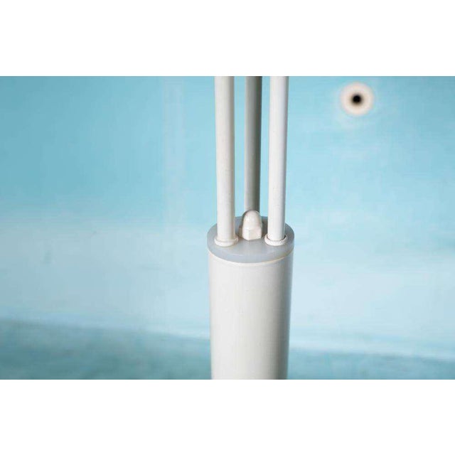 Space Age Waterfall Floor Lamp in White For Sale - Image 5 of 16