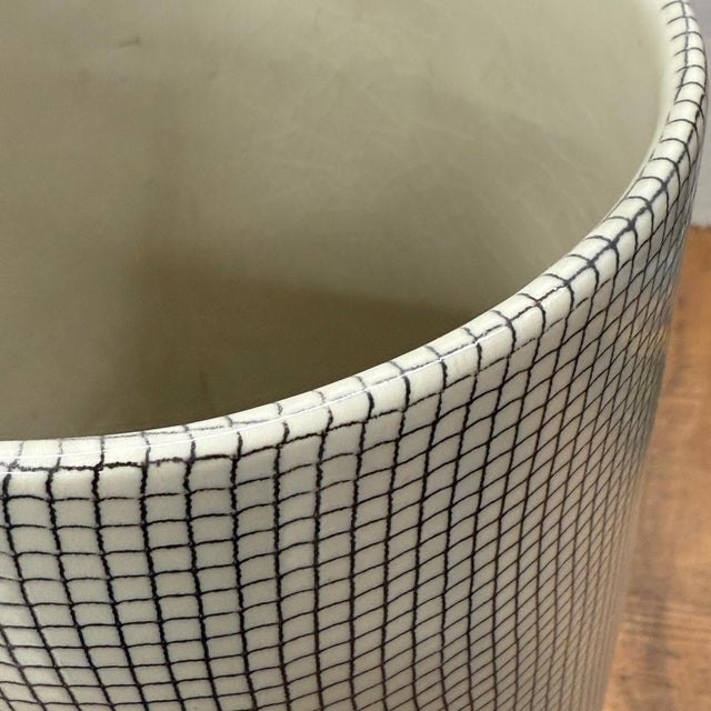 Rustic Rounded Black & White Small Checkered Patterned Ceramic Vase For Sale - Image 3 of 11