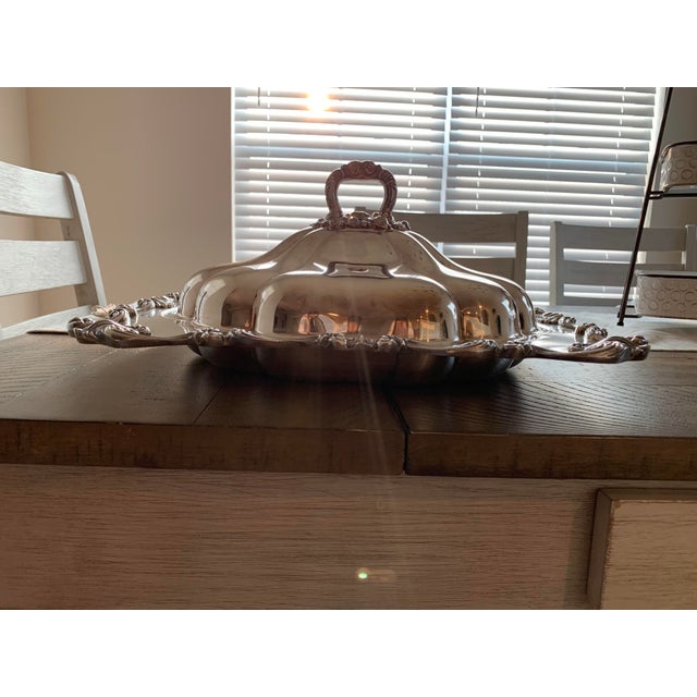 Early 20th Century Vintage Large W&S Blackinton Chased Scroll & Drape Silverplate Entree Serving Dish For Sale - Image 5 of 13