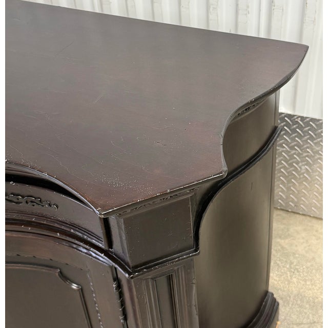 Habersham Plantation Kirtlington Serpentine Sideboard For Sale In New York - Image 6 of 12