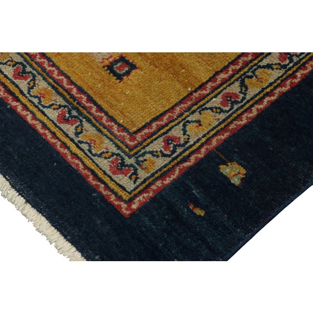Traditional Vintage Malayer Persian Rug, Red and Gold With Floral Medallion - Rug & Kilim For Sale - Image 3 of 7
