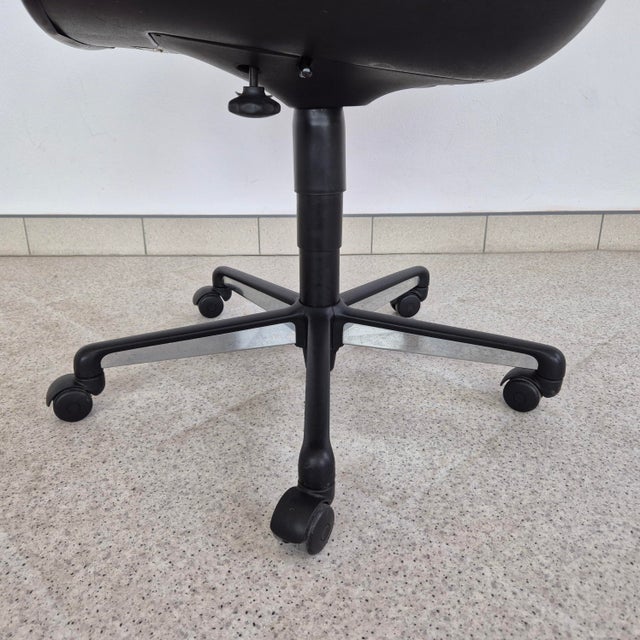 Leather Executive Chair by Charles Pollock for Comforto, 1970s For Sale - Image 10 of 12