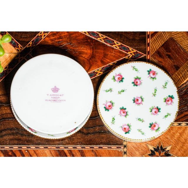 Beautiful English Hand Painted Rose Mintons China Antique Porcelain Circular Jewelry Vanity Box For Sale - Image 12 of 13
