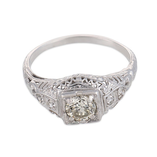Art Deco 1930s Art Deco Diamond 18k White Gold Engagement Filigree Ring, Size 5.5 For Sale - Image 3 of 6