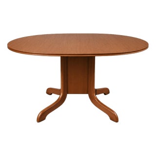 Mid-Century Teak Oval Drop Leaf Gateleg Dining Table by Morris of Glasgow, 1960s For Sale