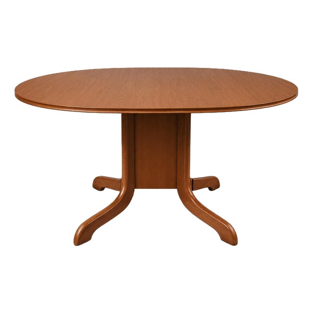 Mid-Century Teak Oval Drop Leaf Gateleg Dining Table by Morris of Glasgow, 1960s For Sale