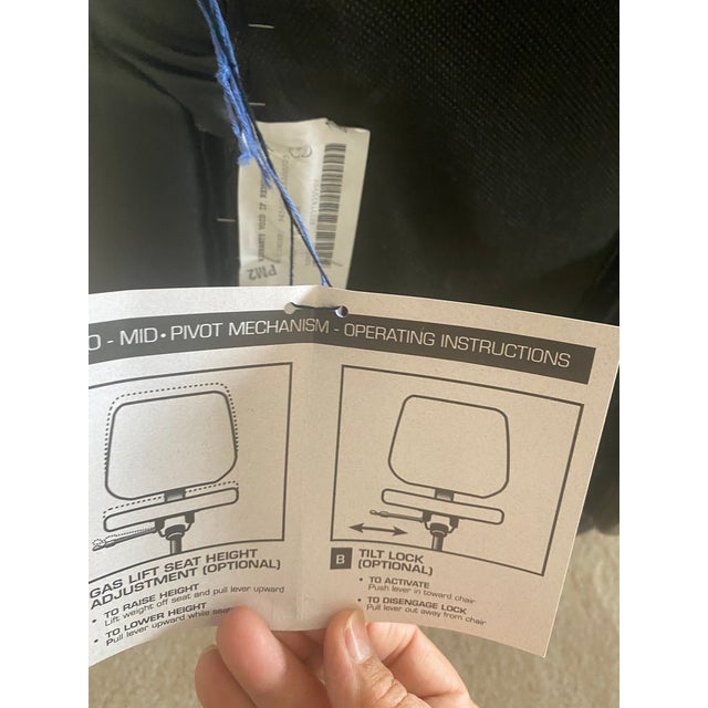 Executive Kimball International Executive Black Leather Office Desk Chair Vintage Excellent Condition For Sale In Denver - Image 6 of 10