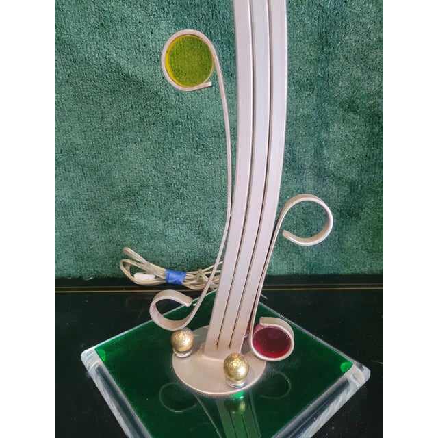 Plastic Vintage Mid Century Modern Memphis Style 3 Light Yellow Purple Blue Tulip Colored Lucite Table Lamp For Sale - Image 7 of 8