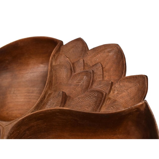 Mid 20th Century Hand Carved Solid Wood Large Leaf Design Bowl Serving Snack Platter With 5 Sections For Sale - Image 10 of 13