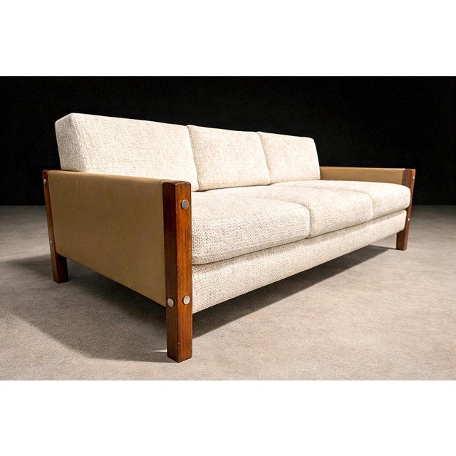 Wood Sofa "Millor" in Rosewood, Fabric & Leather, Sergio Rodrigues, 1960s For Sale - Image 7 of 13